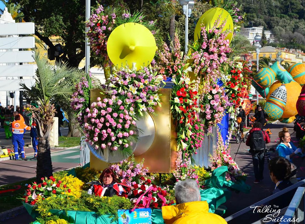 5 Reasons Not to Miss the Nice Carnival Battle of Flowers