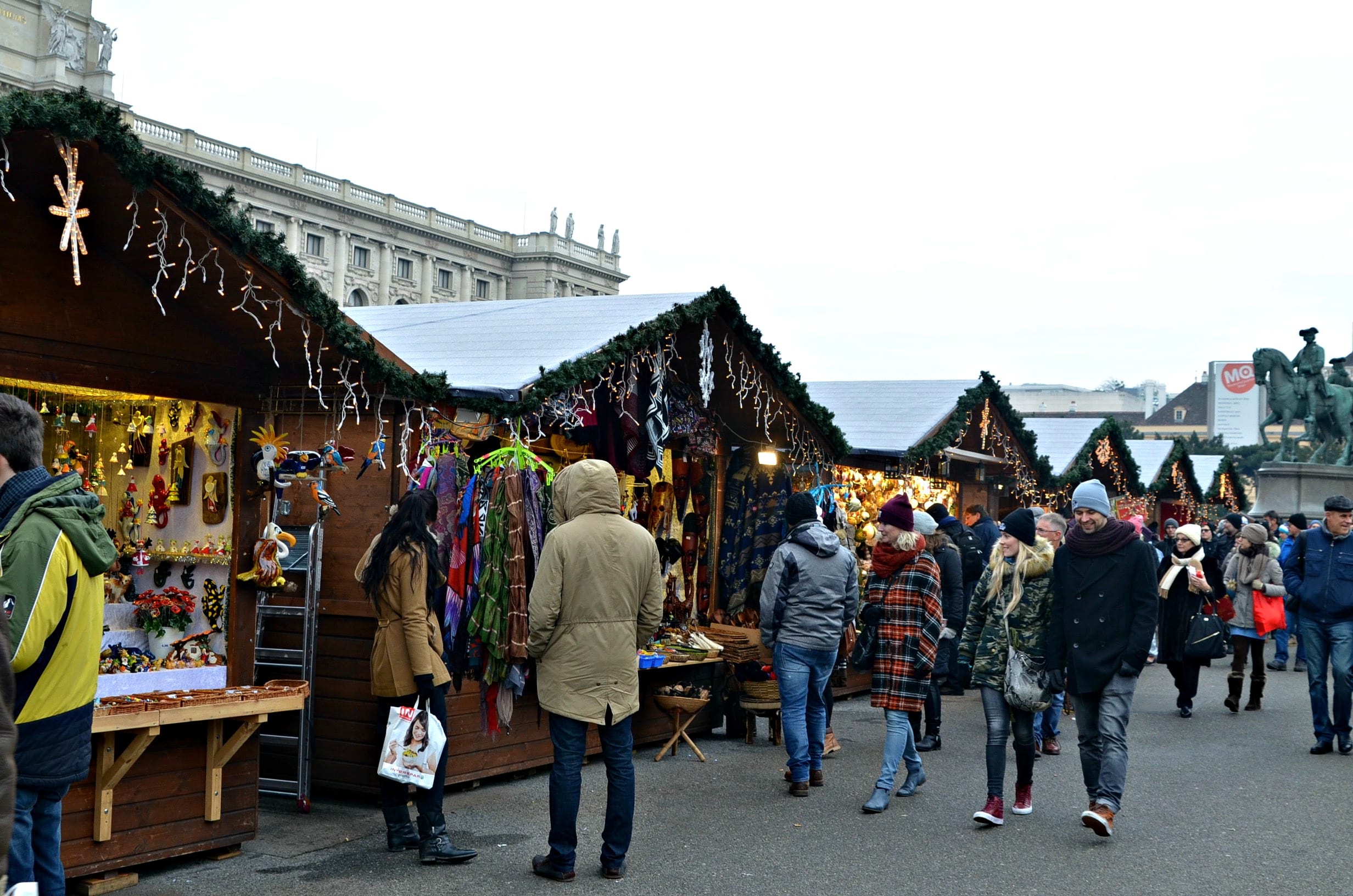 9 Enchanting Christmas Market Vienna to Visit