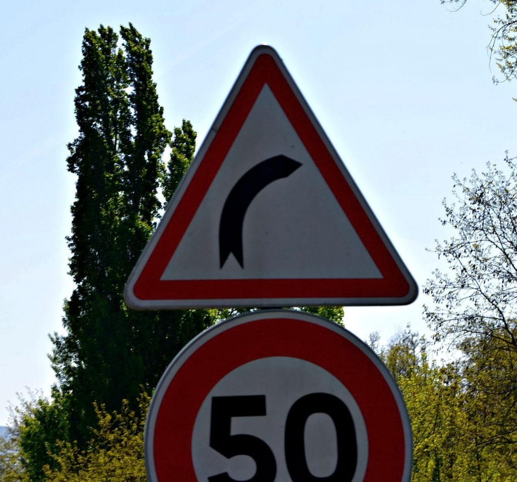 pictures-from-the-road-easy-guide-to-understanding-french-road-signs